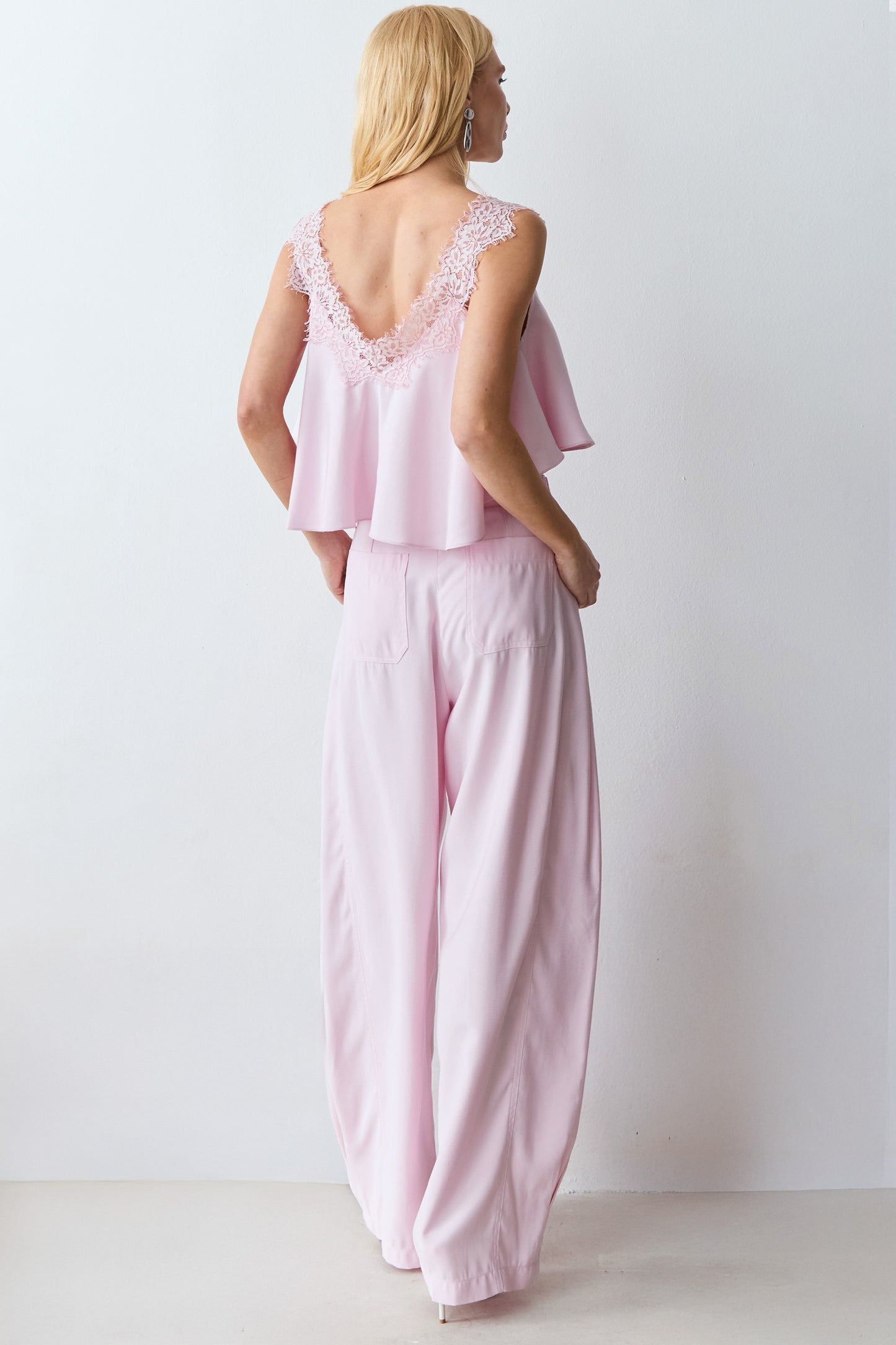 CALCA BAGGY COM DETALHE LATERAL COS ROSA BEBE
