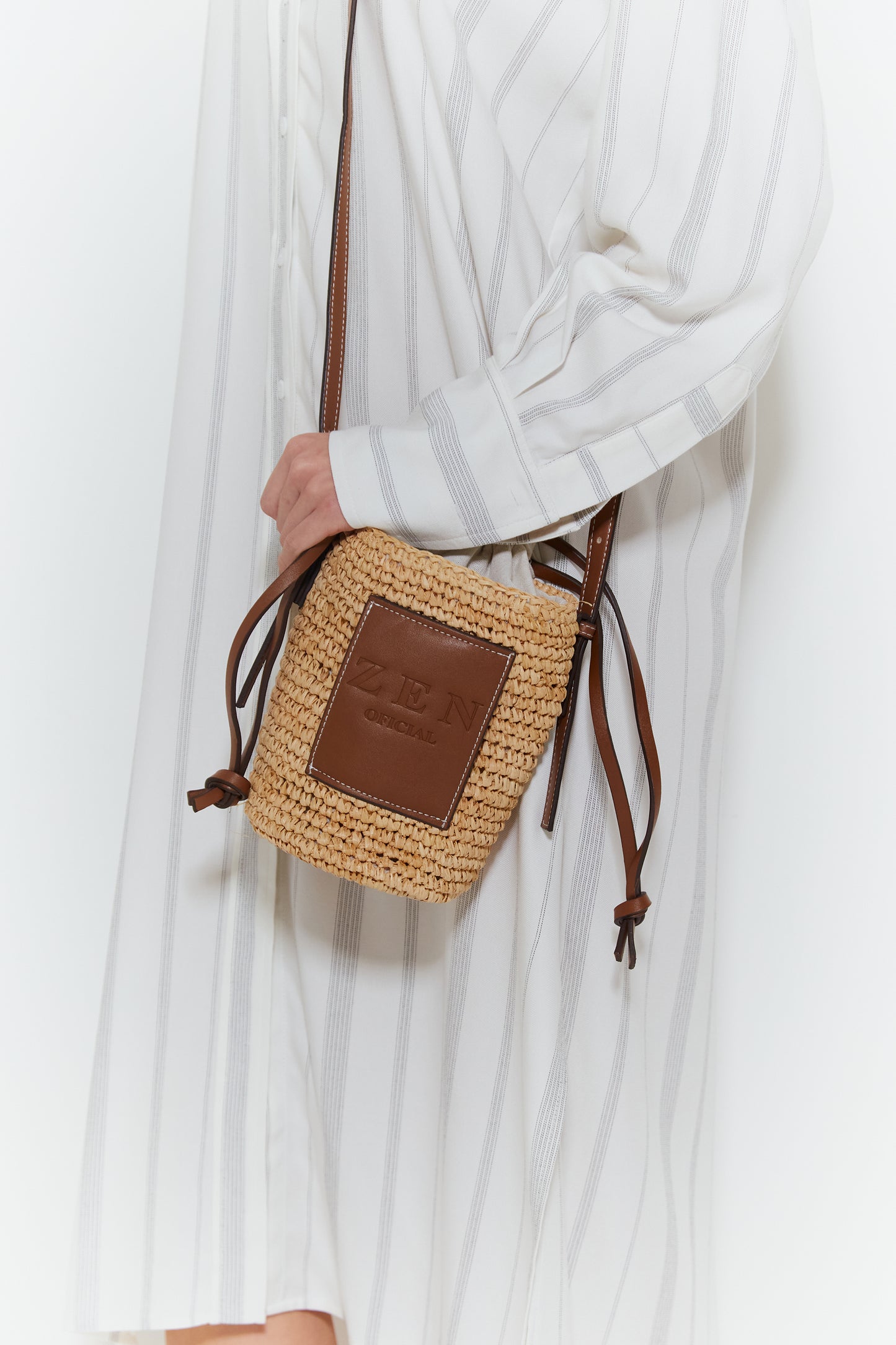 BOLSA BUCKET BEGE