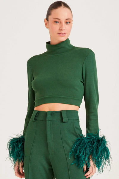 CROPPED MANGA LONGA GOLA ALTA COM PLUMAS NO PUNHO VERDE ESCURO