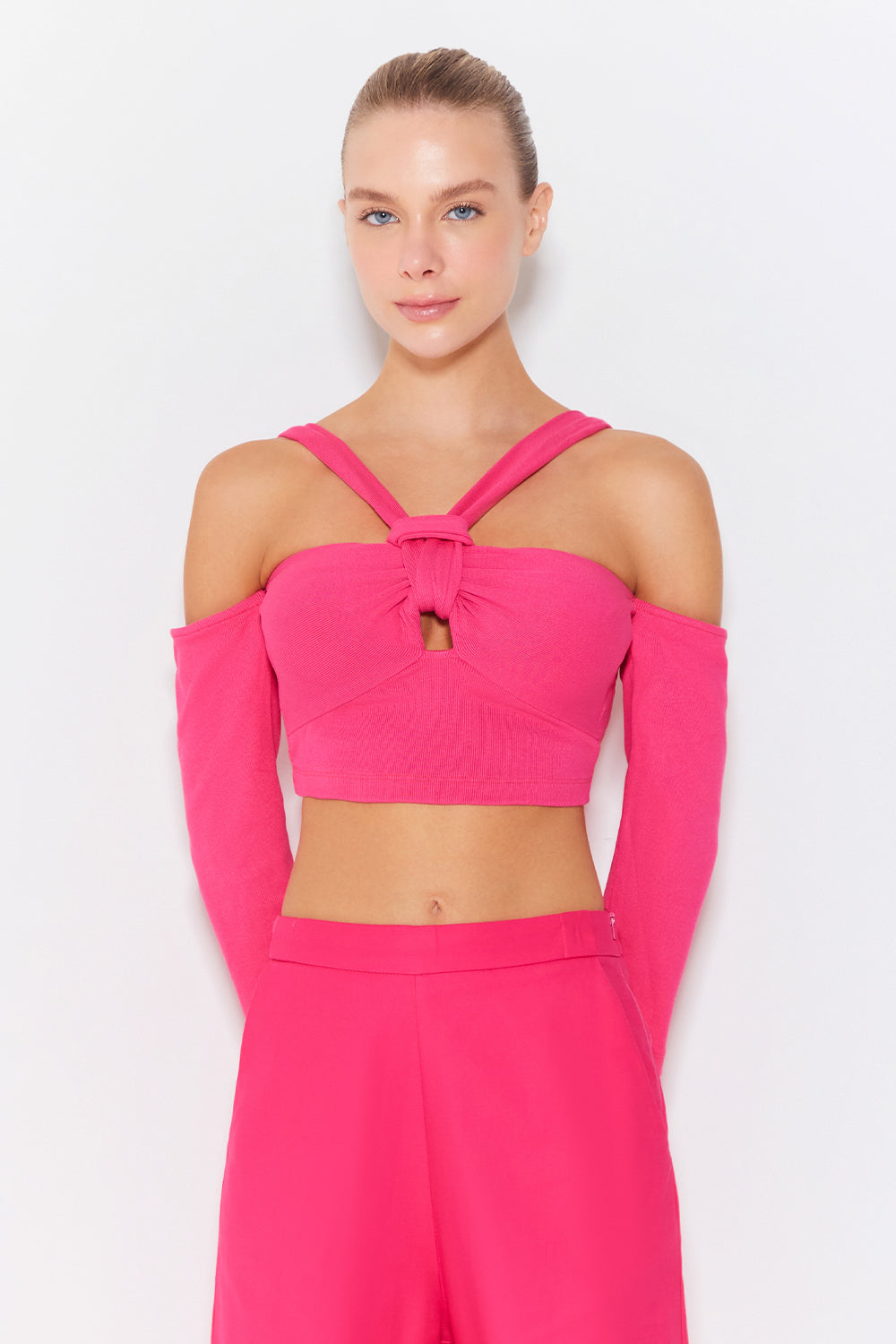 CROPPED MANGA LONGA  COM NO NO BUSTO PINK