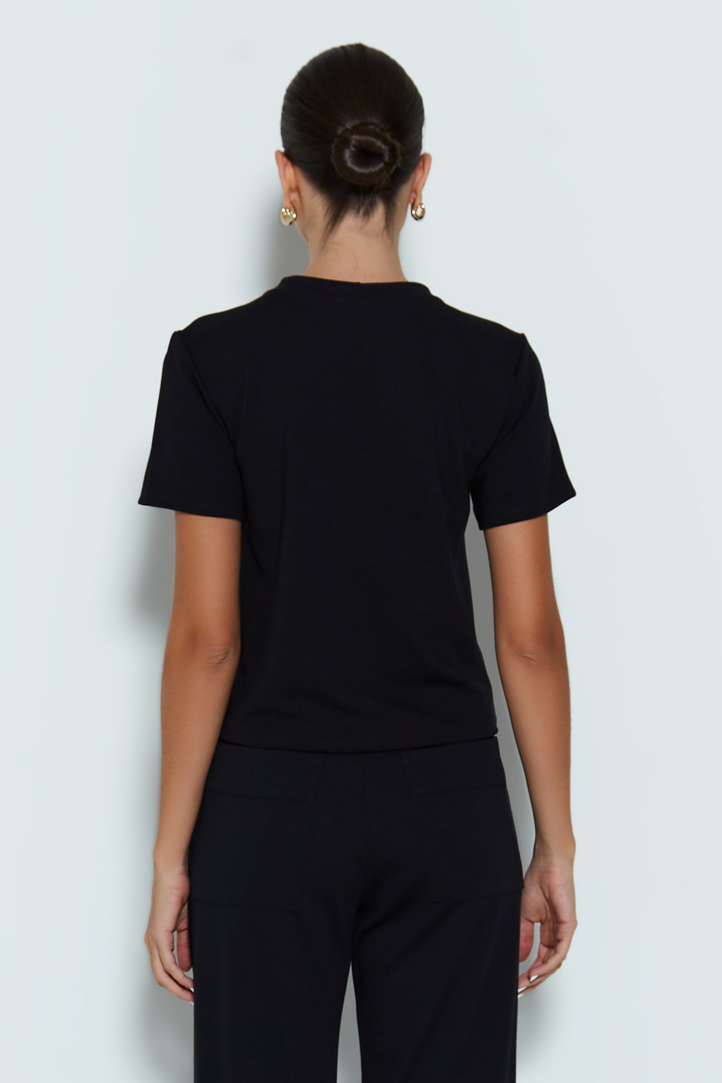 BLUSA MANGA CURTA RETA PRETO