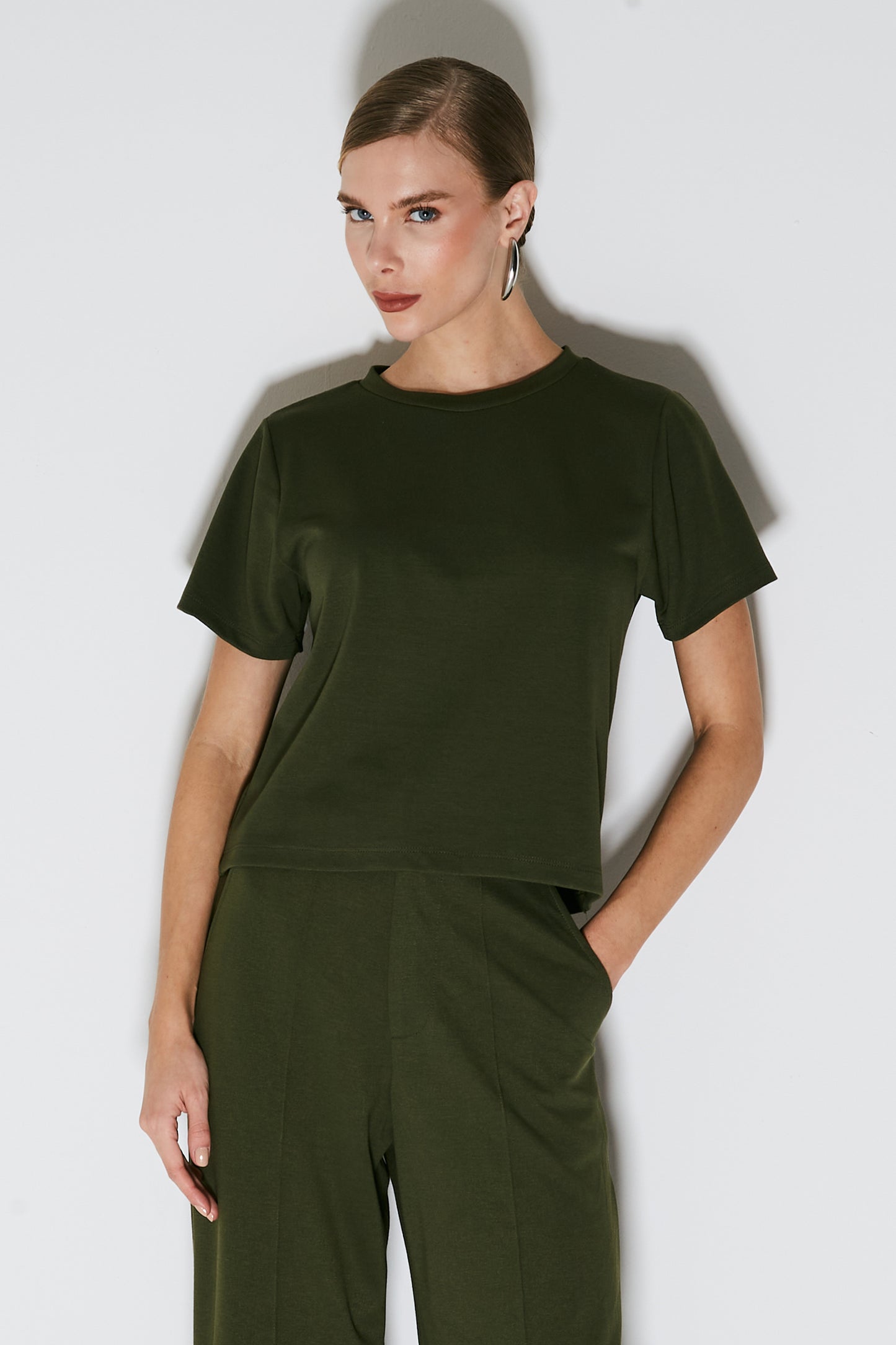 BLUSA MANGA CURTA RETA VERDE MILITAR