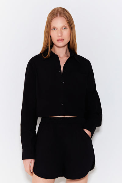 CAMISA MANGA LONGA COM BOLSO PRETO
