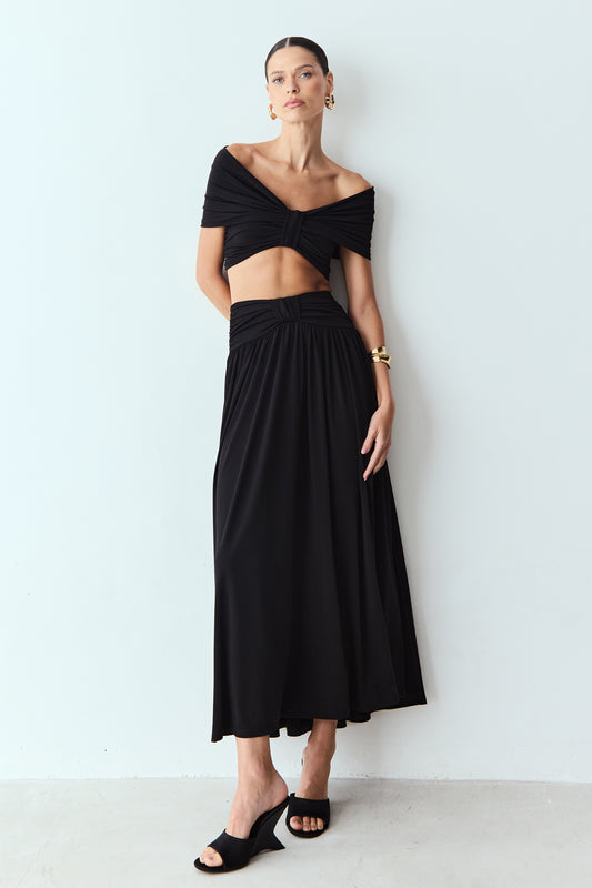 SAIA MIDI AMPLA COS LARGO COM DETALHE PRETO