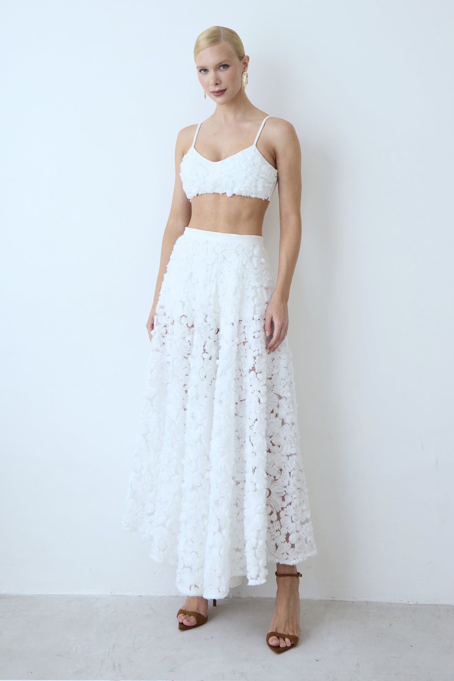 SAIA MIDI EM TULE 3D COM COS MEDIO OFF WHITE