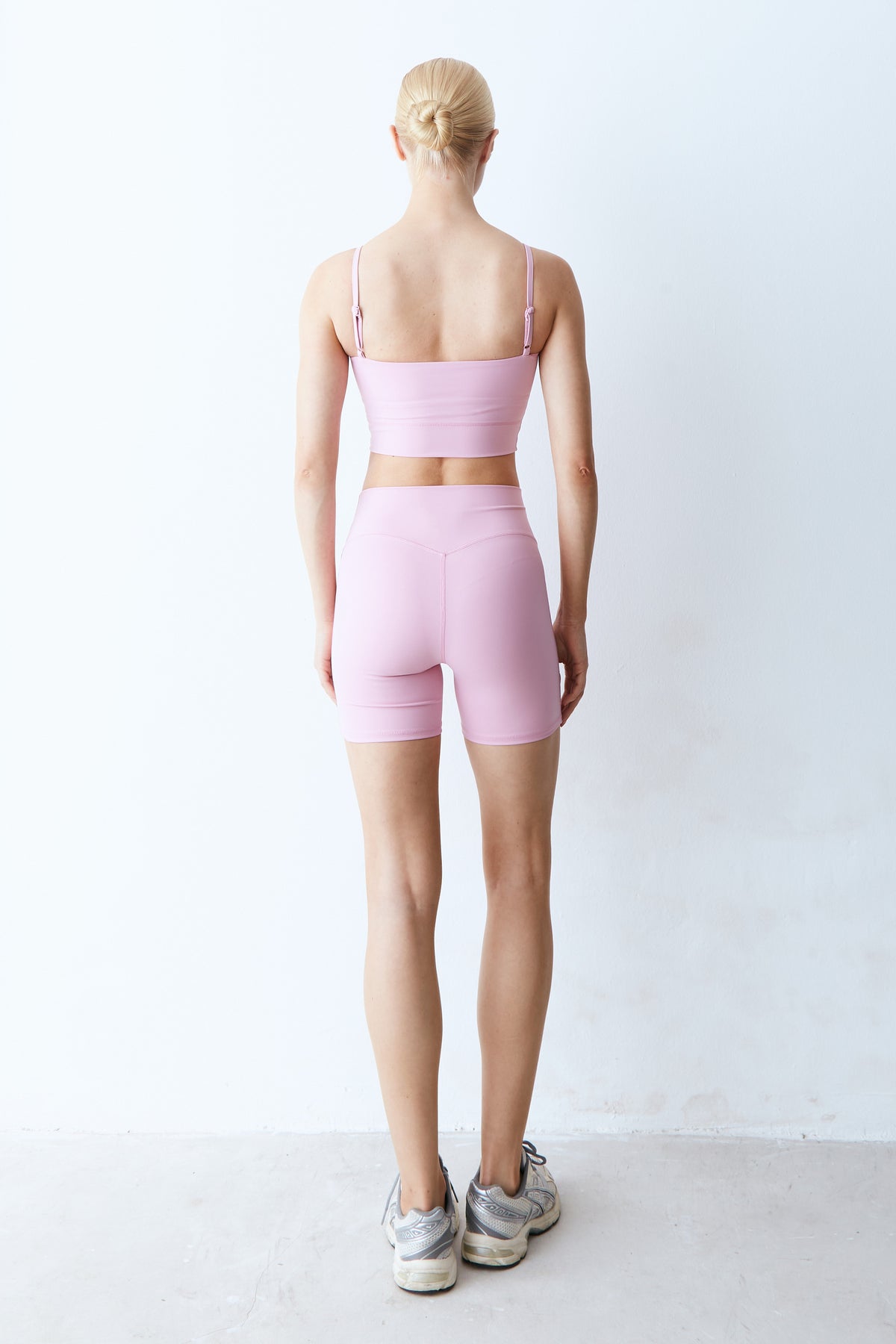 SHORTS CINTURA ALTA COM COS MEDIO ROSA