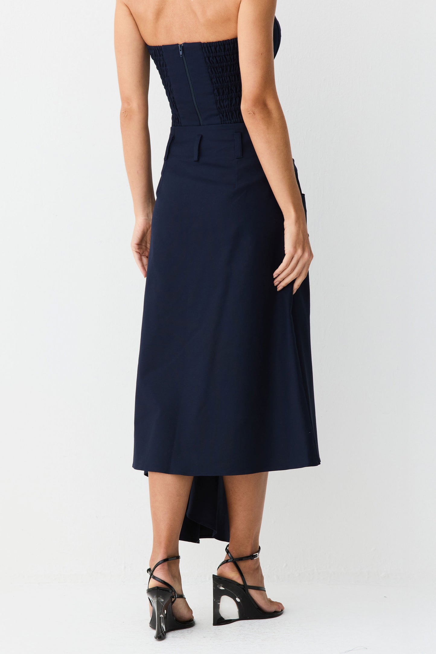 SAIA MIDI COM DRAPEADOS E  DETALHE LATERAL AZUL MARINHO