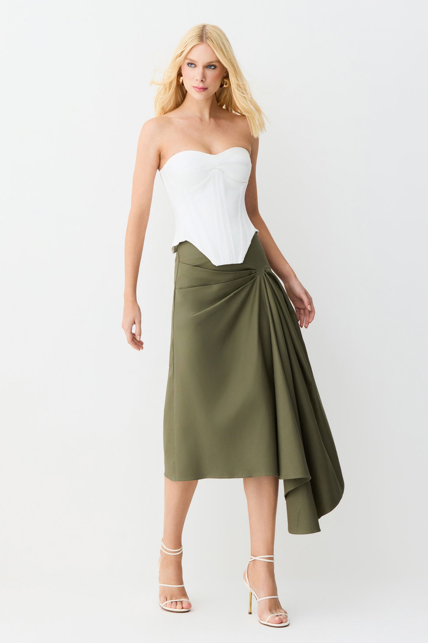 SAIA MIDI COM DRAPEADOS E  DETALHE LATERAL VERDE MILITAR