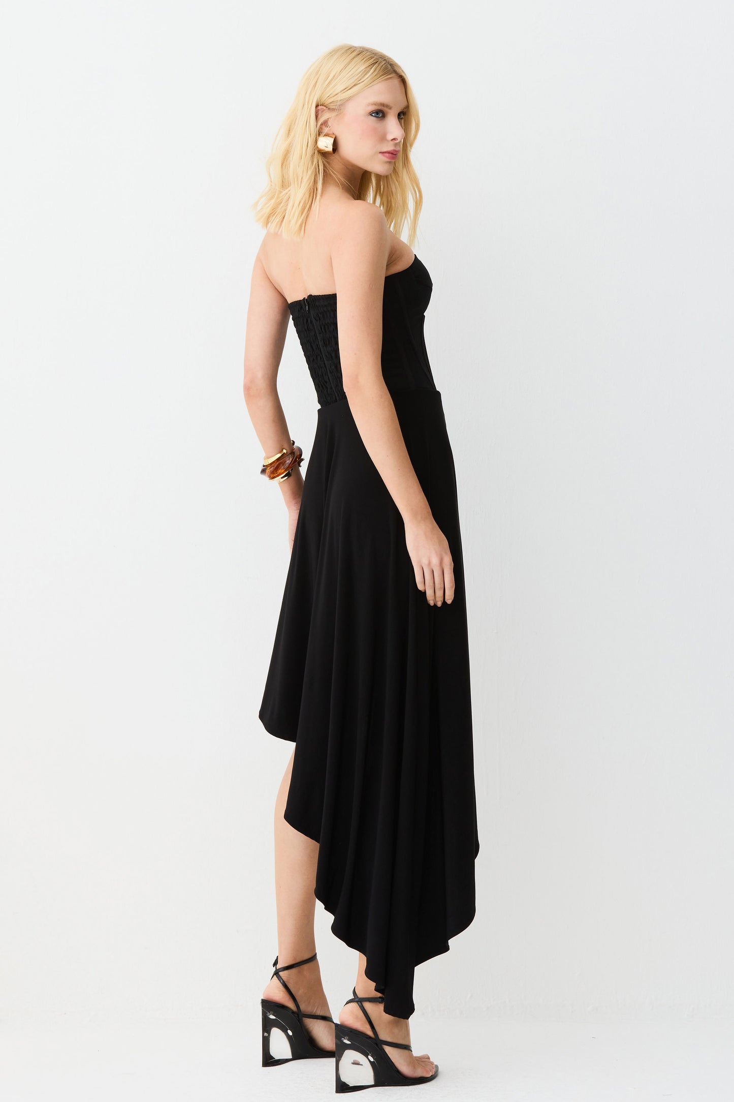 SAIA MIDI COM BARRA ASSIMETRICA FLUIDA PRETO