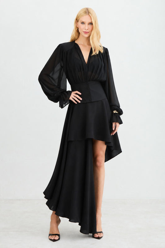SAIA MIDI BARRA ASSIMETRICA E LATERAL CALDA LONGA PRETO