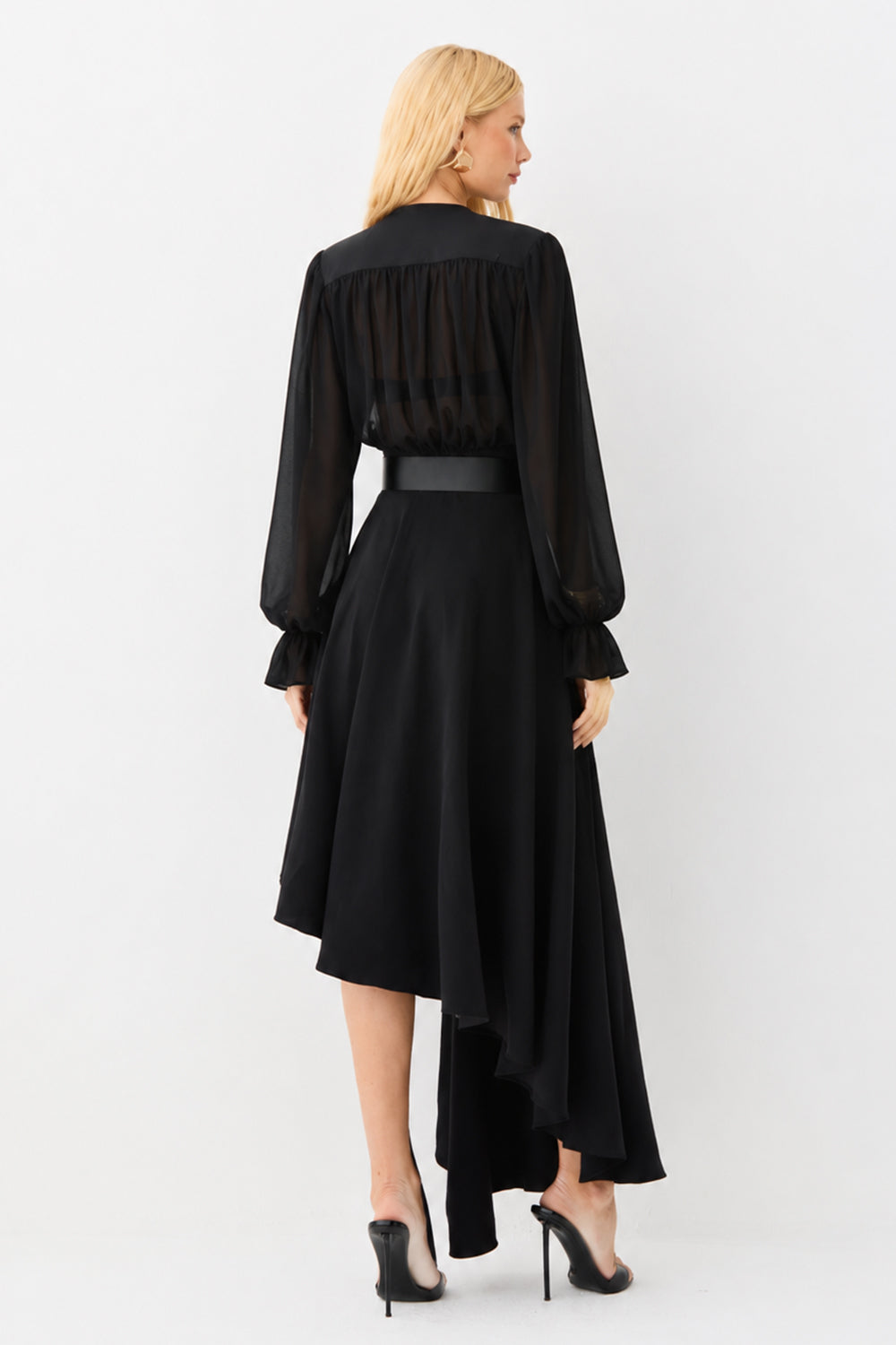 SAIA MIDI BARRA ASSIMETRICA E LATERAL CALDA LONGA PRETO