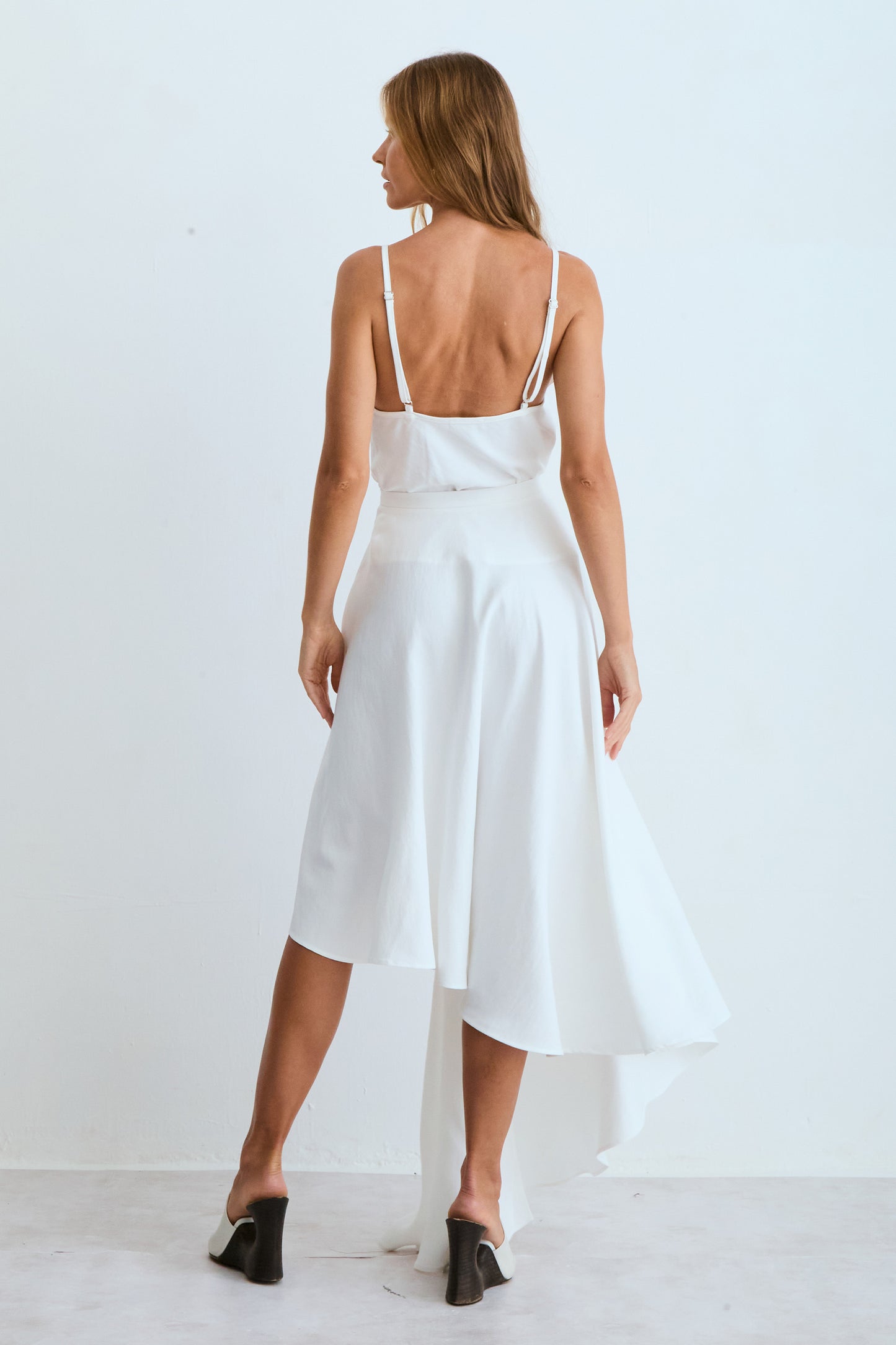 SAIA MIDI BARRA ASSIMETRICA E LATERAL CALDA LONGA OFF WHITE