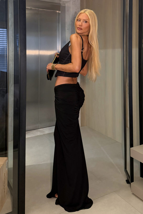 SAIA LONGA FRANZIDOS FRONTAL E COSTAS PRETO