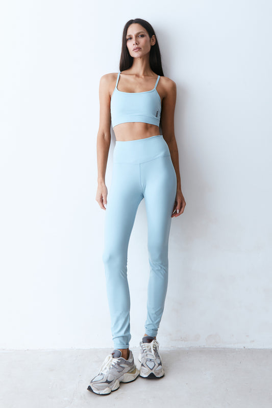 CALCA LEGGING COM RECORTE PESPONTADO COS AZUL CLARO