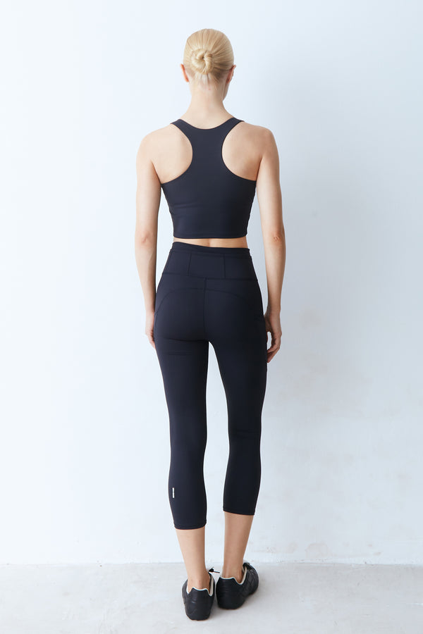 CALCA LEGGING COS MEDIO RECORTE E BOLSOS PESPONTADOS PRETO