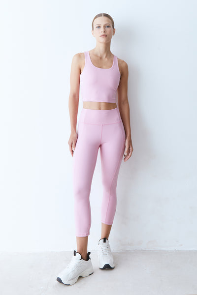 CALCA LEGGING COS MEDIO RECORTE E BOLSOS PESPONTADOS ROSA