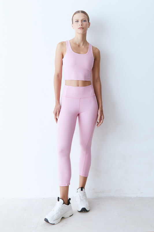 CALCA LEGGING COS MEDIO RECORTE E BOLSOS PESPONTADOS ROSA