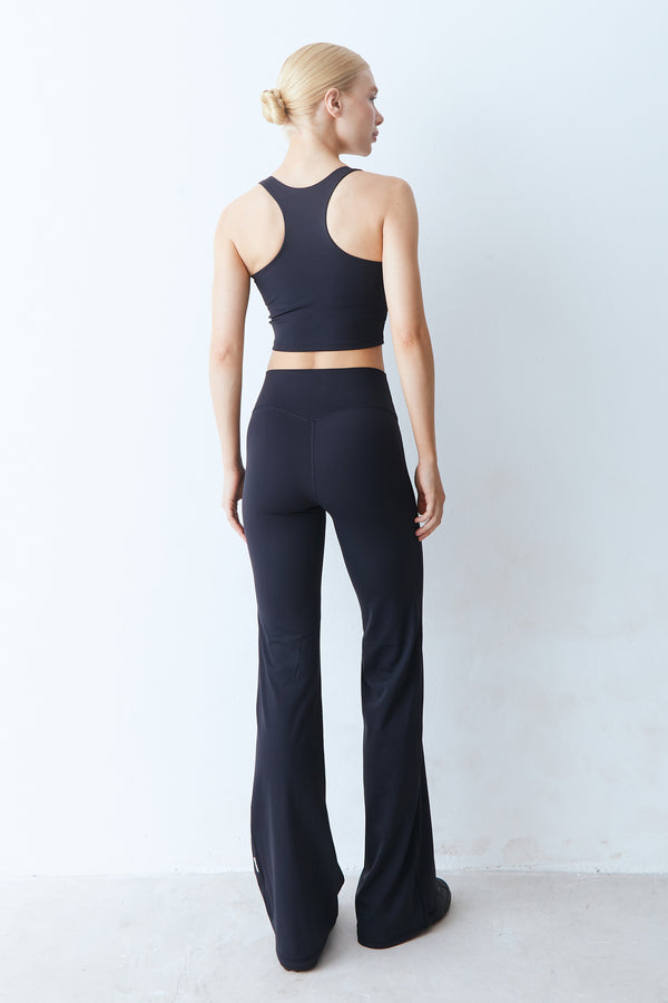 CALÇA FLARE CÓS MÉDIO PRETO