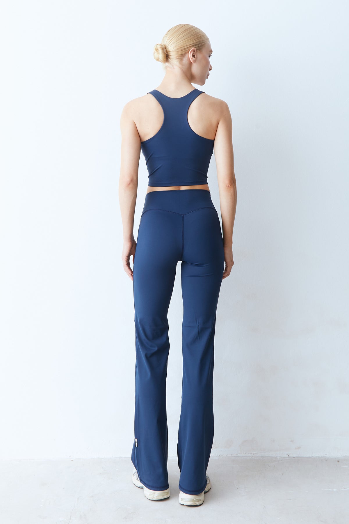CALÇA FLARE CÓS MÉDIO AZUL MARINHO