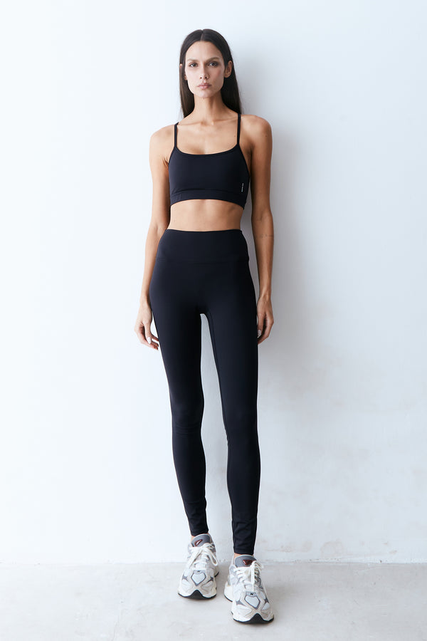 CALCA LEGGING COM COS LARGO PRETO