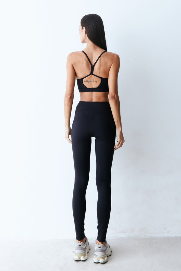 CALCA LEGGING COM COS LARGO PRETO