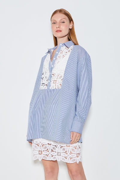 CAMISA MANGA LONGA OVERSIZED DETALHE EM RENDA LISTRADO AZUL MARINHO