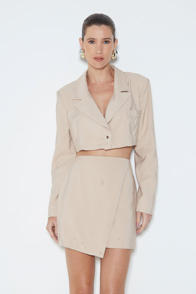 BLAZER CURTO COM BOTAO KAKI DESERTO