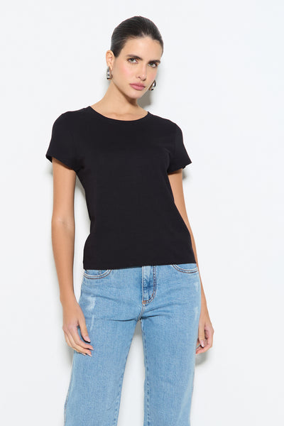 BLUSA MANGA CURTA EM MALHA DE ALGODAO PRETO