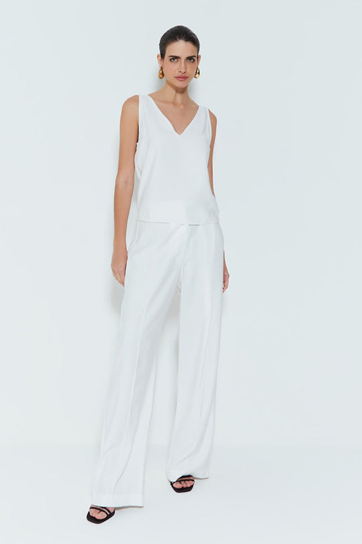 BLUSA REGATA RETA COM DECOTE V OFF WHITE
