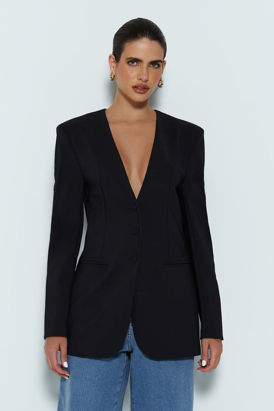 BLAZER LONGO COM BOLSOS E GOLA REMOVIVEL PRETO