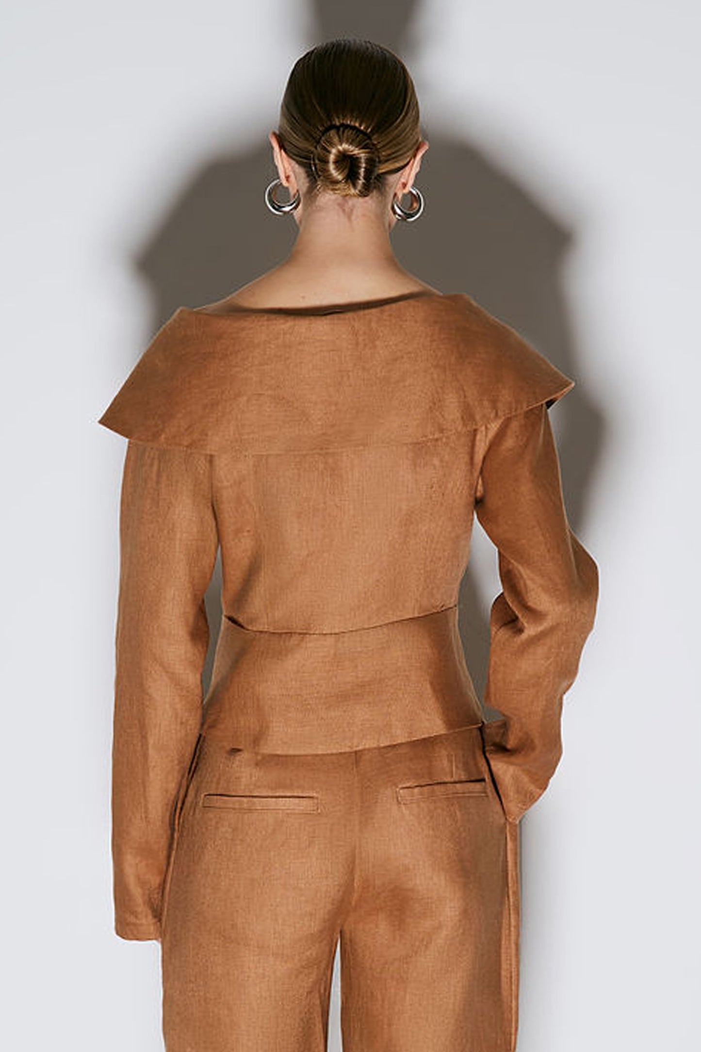 BLAZER LONGO MAXI GOLA OMBRO A OMBRO CARAMELO