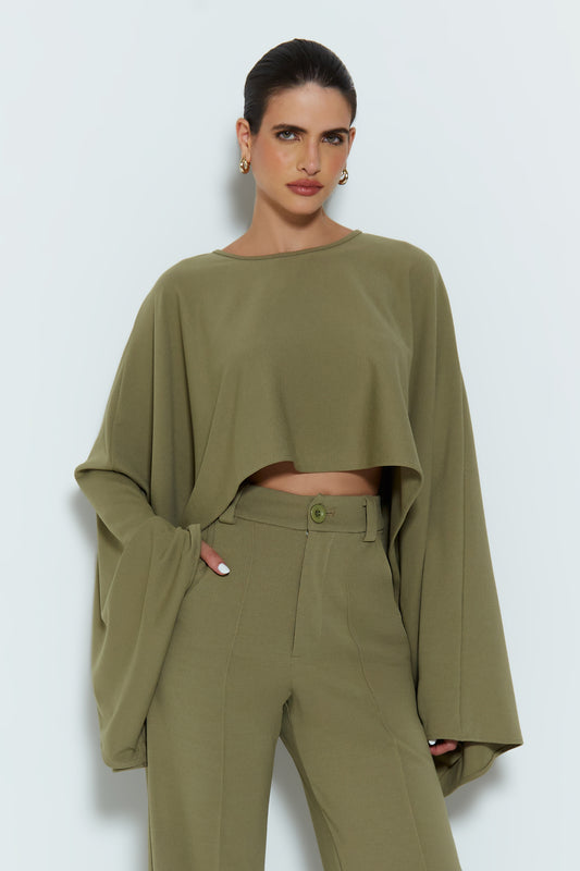 BLUSA CAPA FLUIDA COM ABERTURA NAS MANGAS VERDE MOSS
