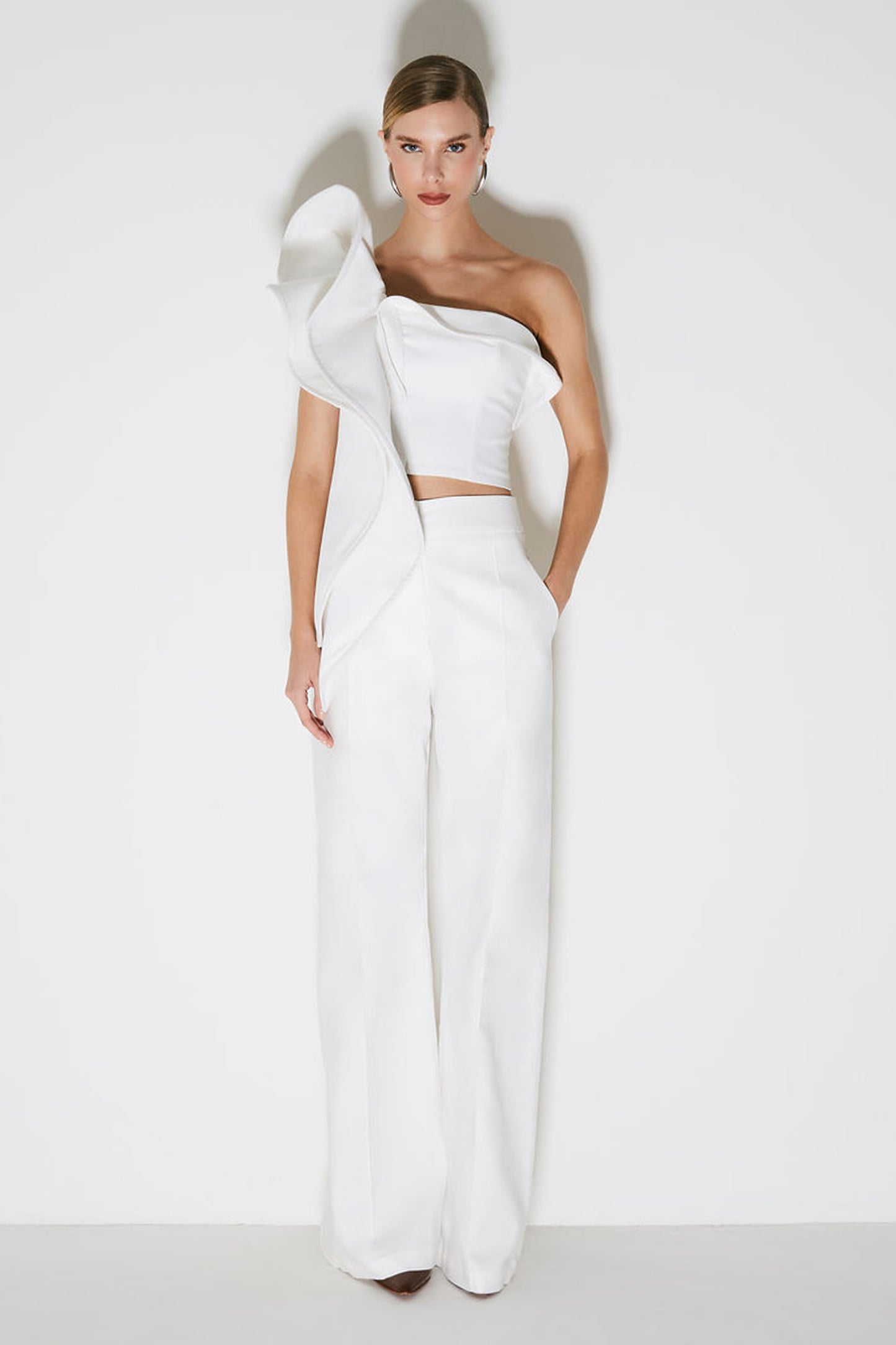 CROPPED BABADO CASCATA  ESTRUTURADO OFF WHITE
