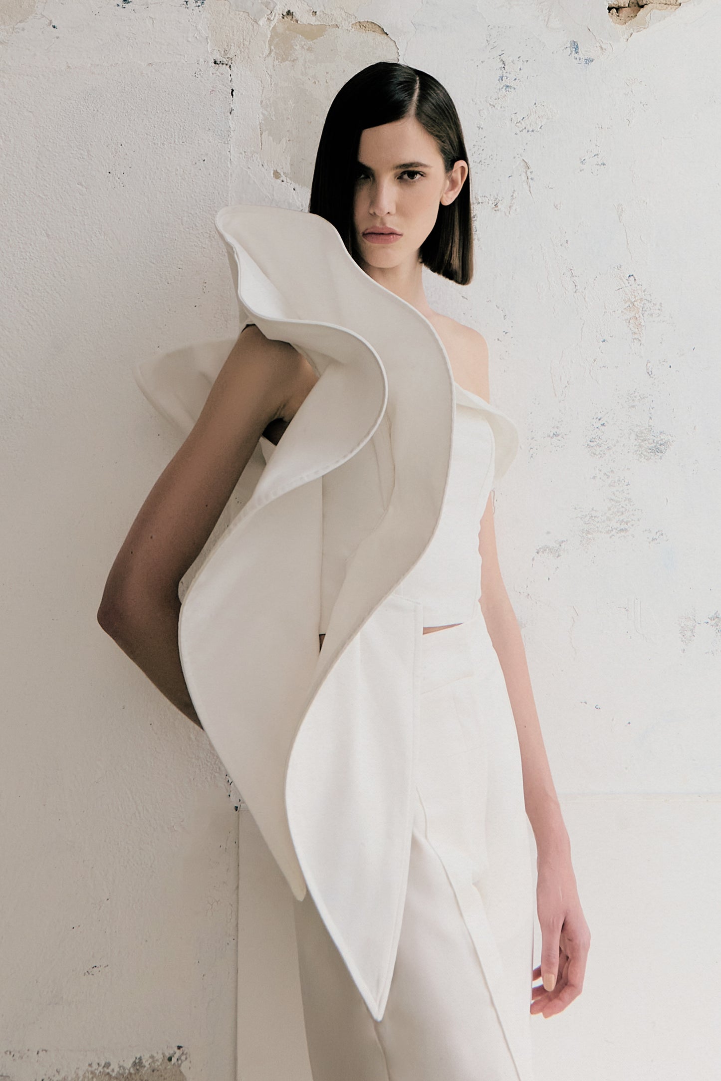 CROPPED BABADO CASCATA  ESTRUTURADO OFF WHITE