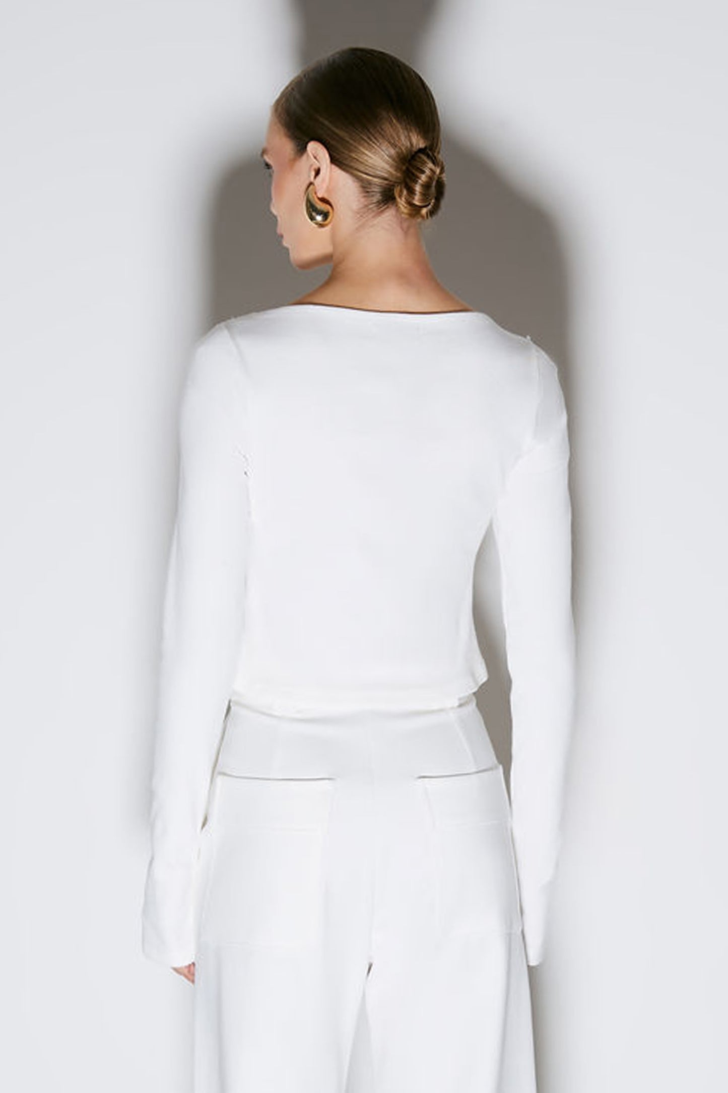 BLUSA MANGA LONGA COM ABERTURA NO COLO OFF WHITE