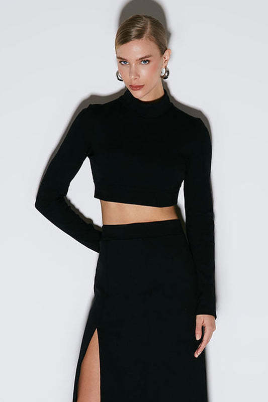 CROPPED MANGA LONGA GOLA ALTA PRETO