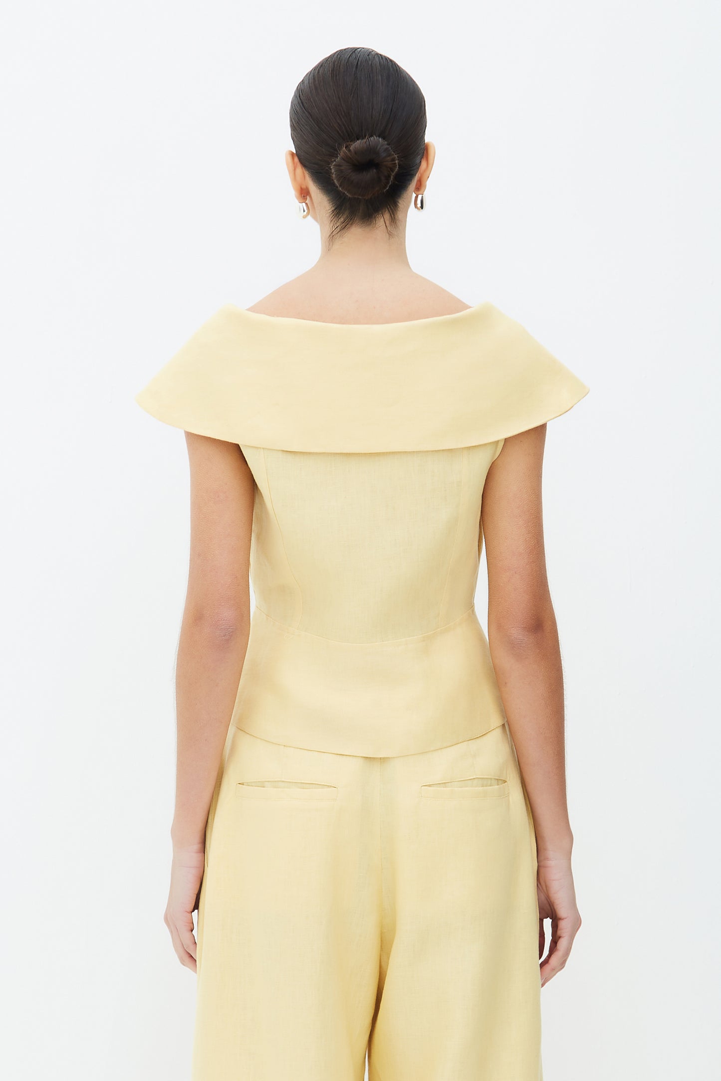 BLUSA MANGA CURTA COM MAXI GOLA AMARELO MANTEIGA