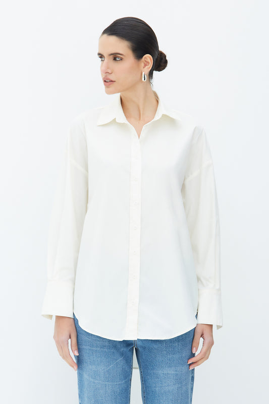 CAMISA MANGA COMPRIDA OVERSIZED E BARRA FRALDADA OFF WHITE