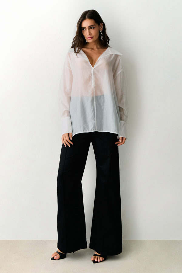 CAMISA MANGA COMPRIDA COM TRANSPARENCIA E  DECOTE V PROFUNDO OFF WHITE