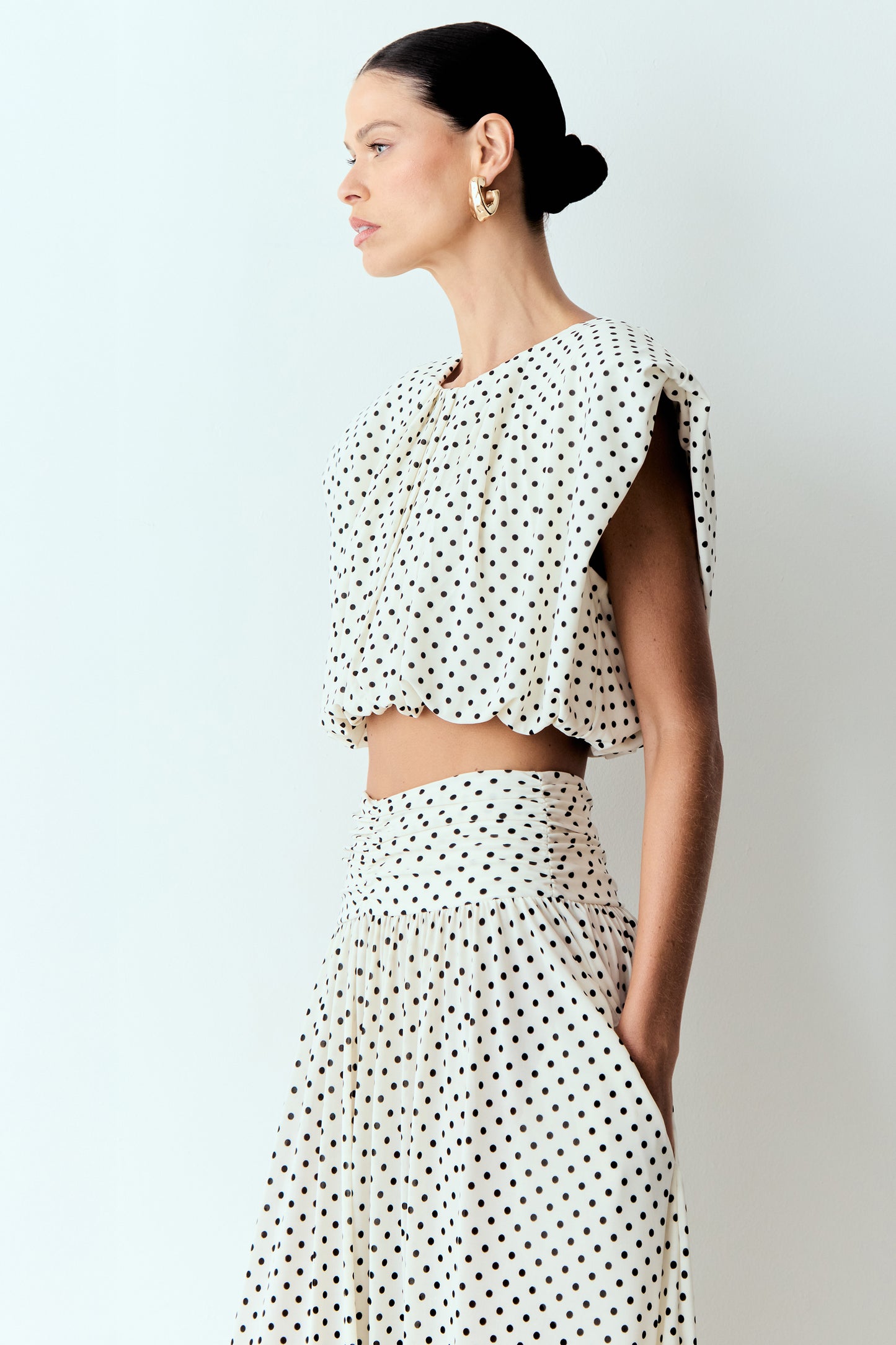 BLUSA BALONE COM OMBREIRAS POÁ OFF WHITE