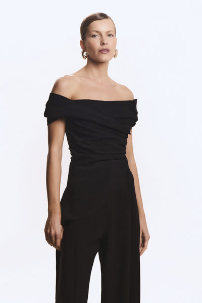 BLUSA OMBRO A OMBRO FLUIDA COM BARRA ASSIMETRICA E DRAPEADOS PRETO