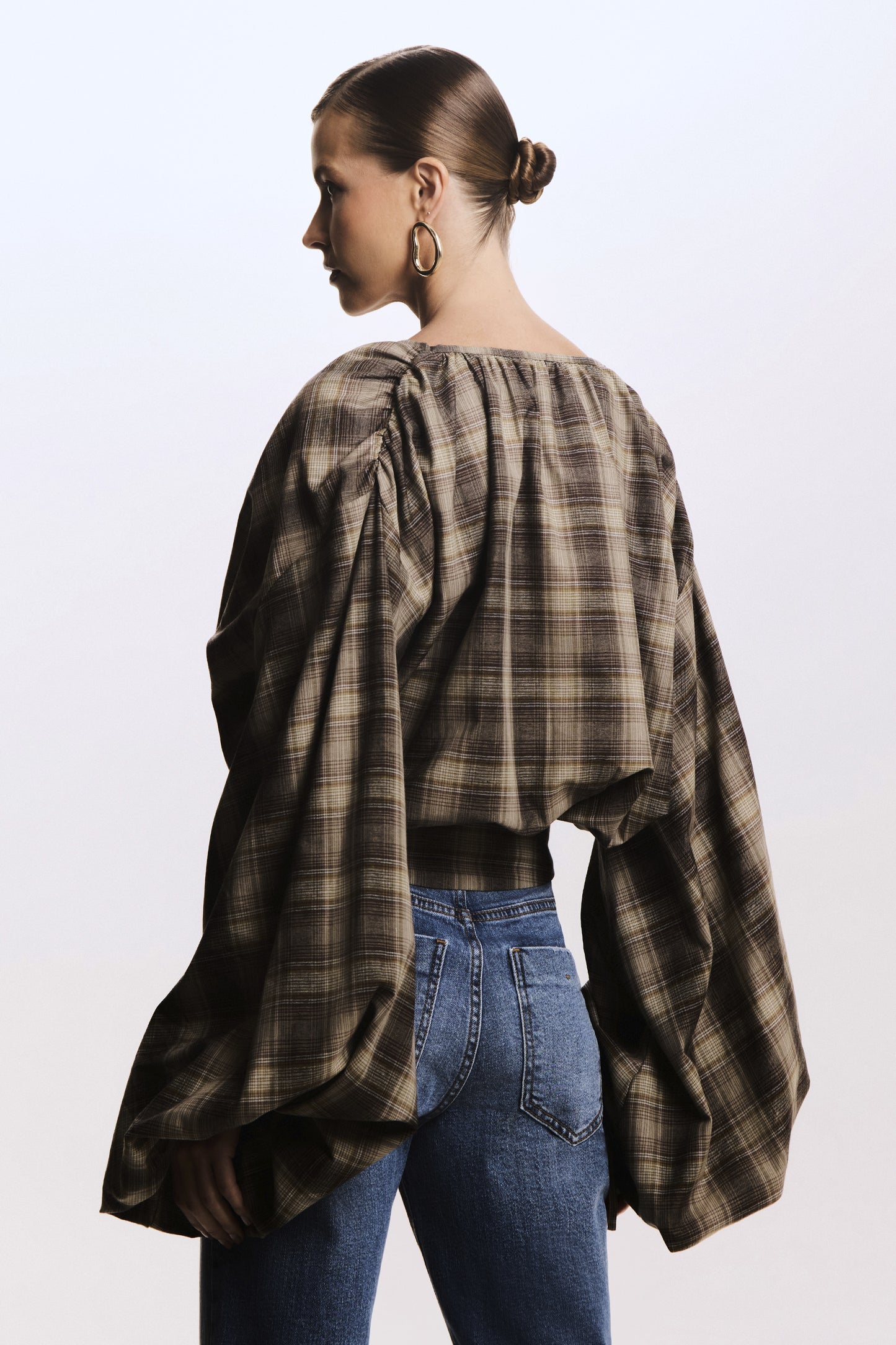 CAMISA MANGA COMPRIDA XADREZ MANGA AMPLA MARROM