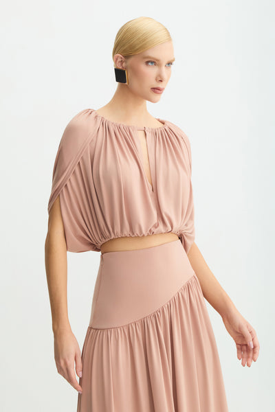 BLUSA SEM MANGA FLUIDA COM FRANZIDOS ABERTURA MEIO BUSTO MOCHA MOUSSE