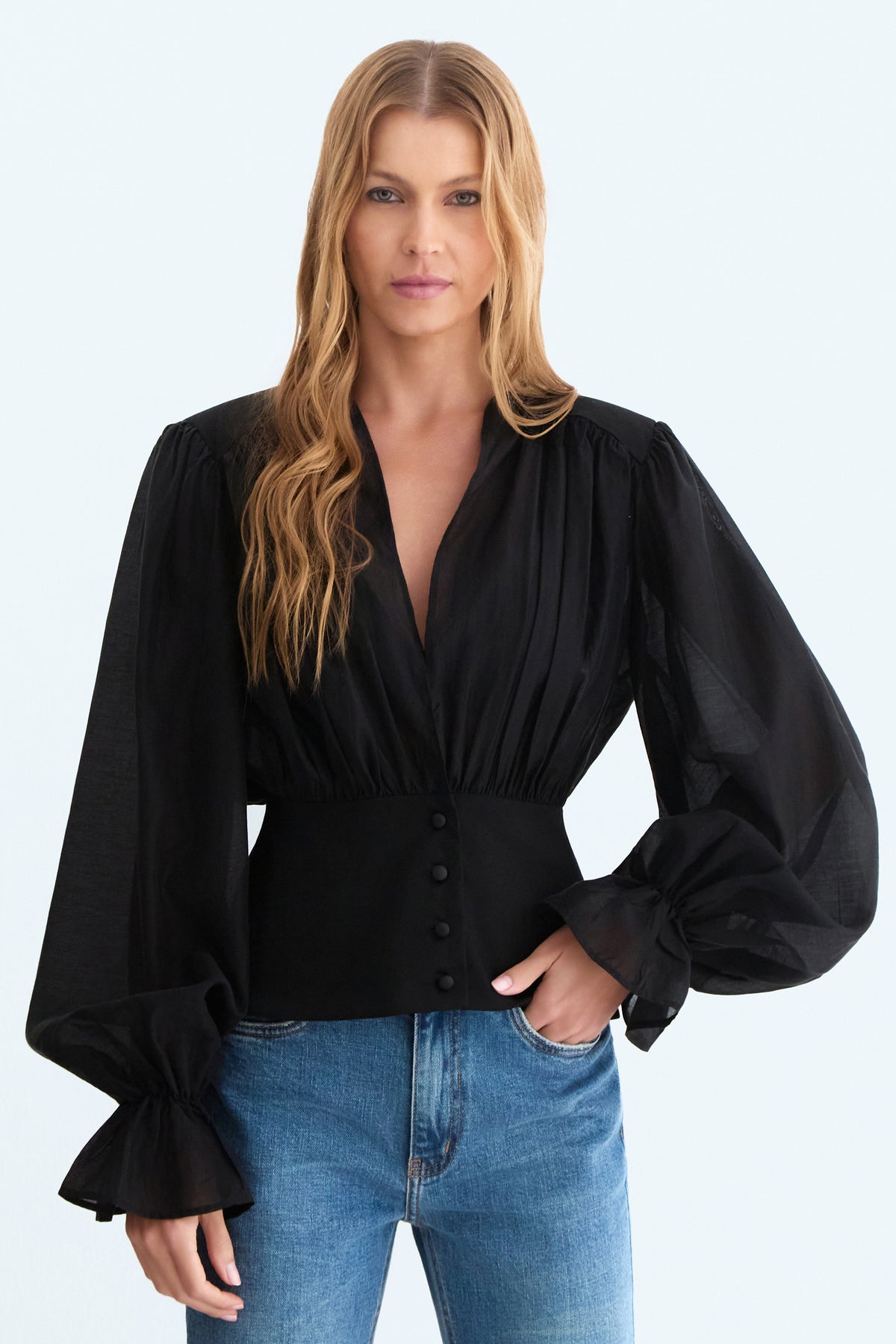 BLUSA MANGA LONGA COM TRANSPARENCIA E ACINTURADA PRETO