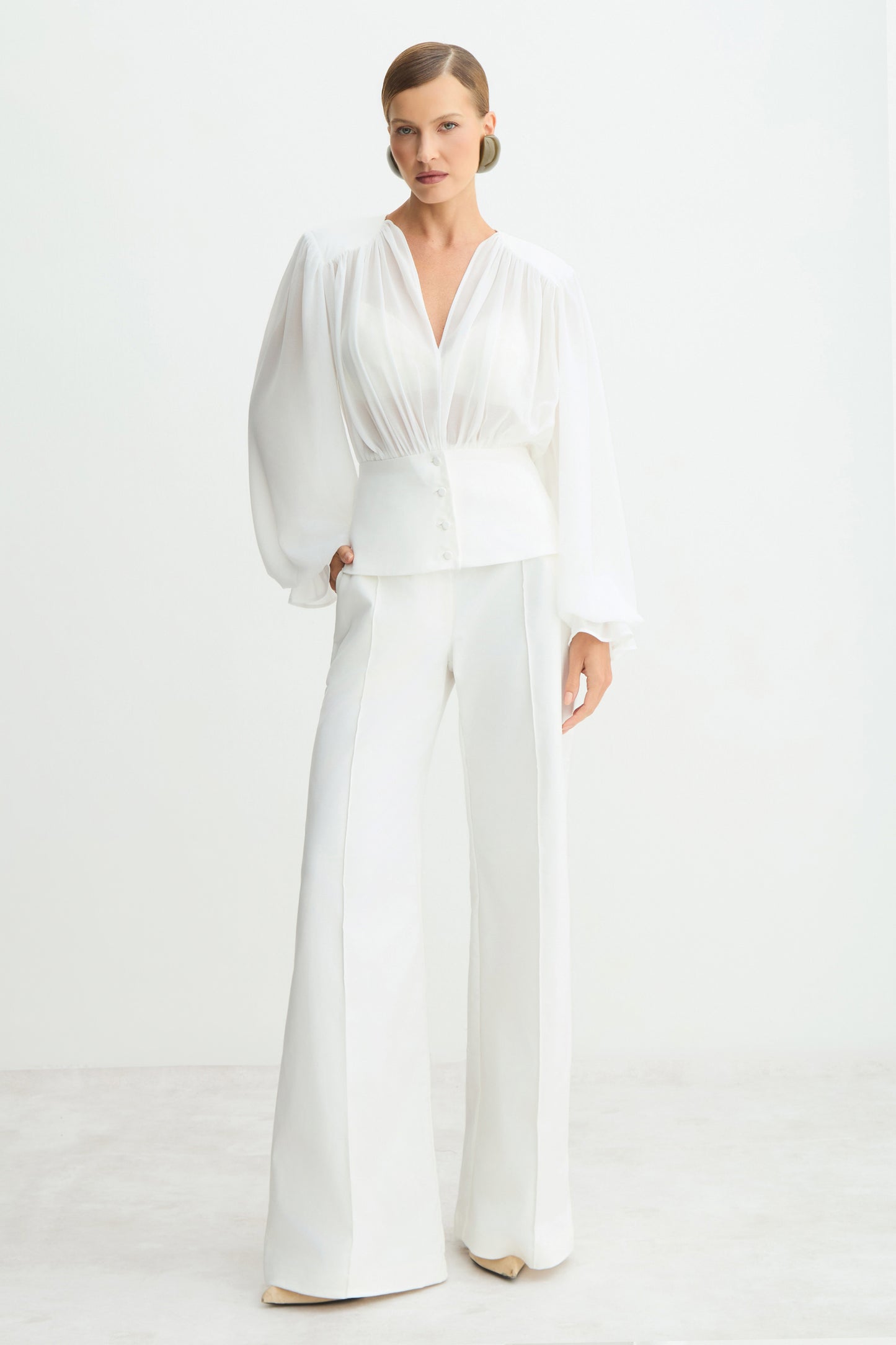 BLUSA MANGA LONGA COM TRANSPARENCIA E ACINTURADA OFF WHITE