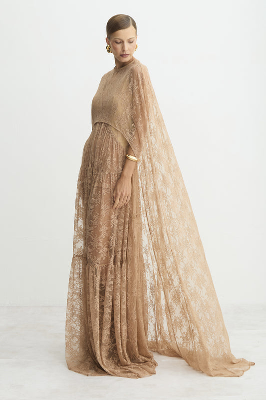 CAPA ALONGADA EM RENDA MOCHA MOUSSE