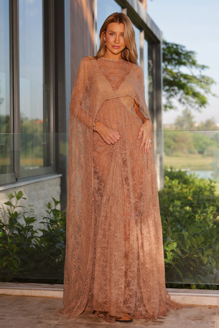 CAPA ALONGADA EM RENDA MOCHA MOUSSE