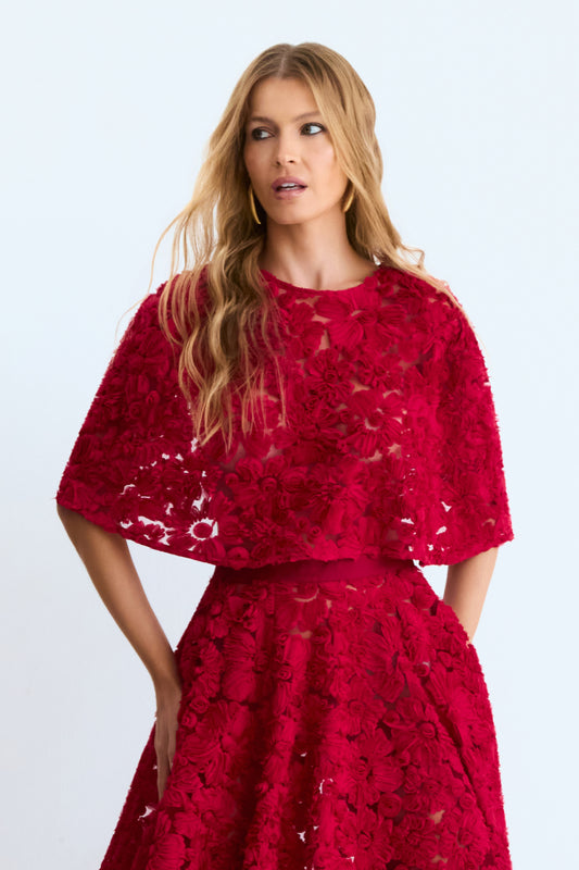 CAPA CURTA FLORAL VERMELHO RUBI