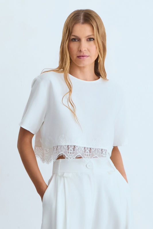 BLUSA MANGA CURTA FLUIDA COM DETALHE RENDA BARRA OFF WHITE