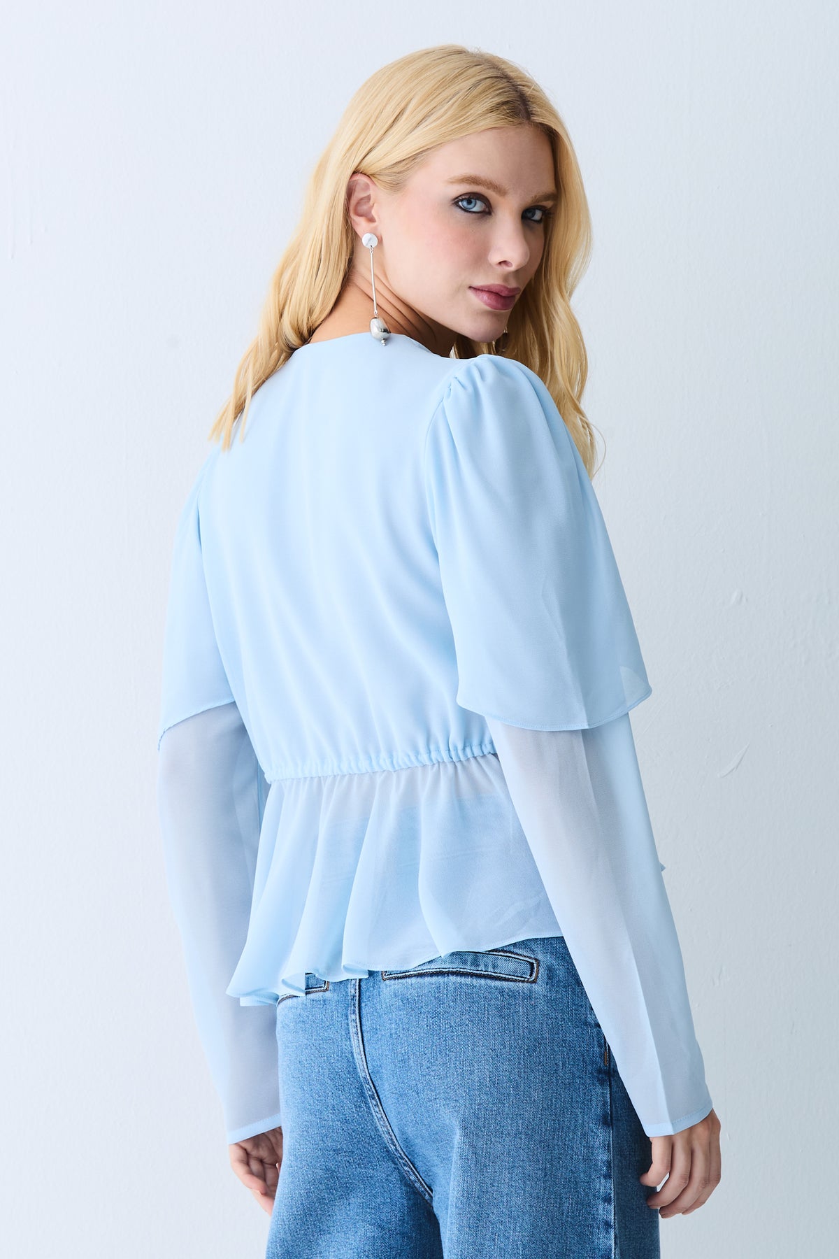 BLUSA MANGA LONGA FRANZIDOS REGULAVEIS E AMARRACAO AZUL POLAR